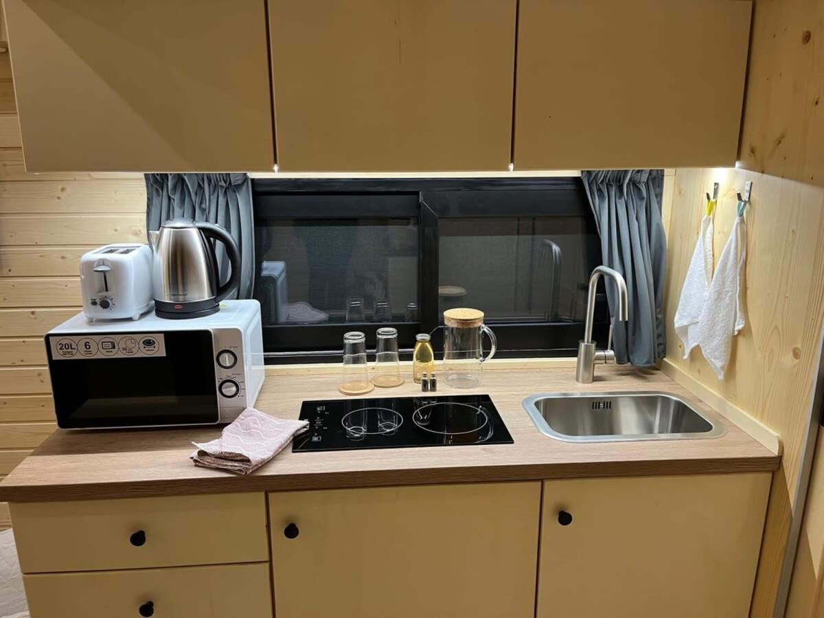 ザットレット Lisi Grun Tiny House By Tiny Awayヴィラ エクステリア 写真